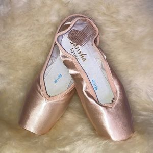 Sansha Lyrica Point Shoes